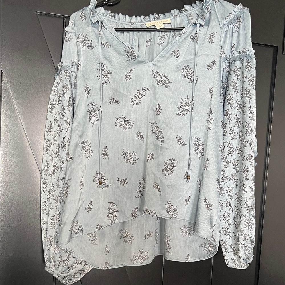 Chelsea & Violet Light Blue Floral Blouse